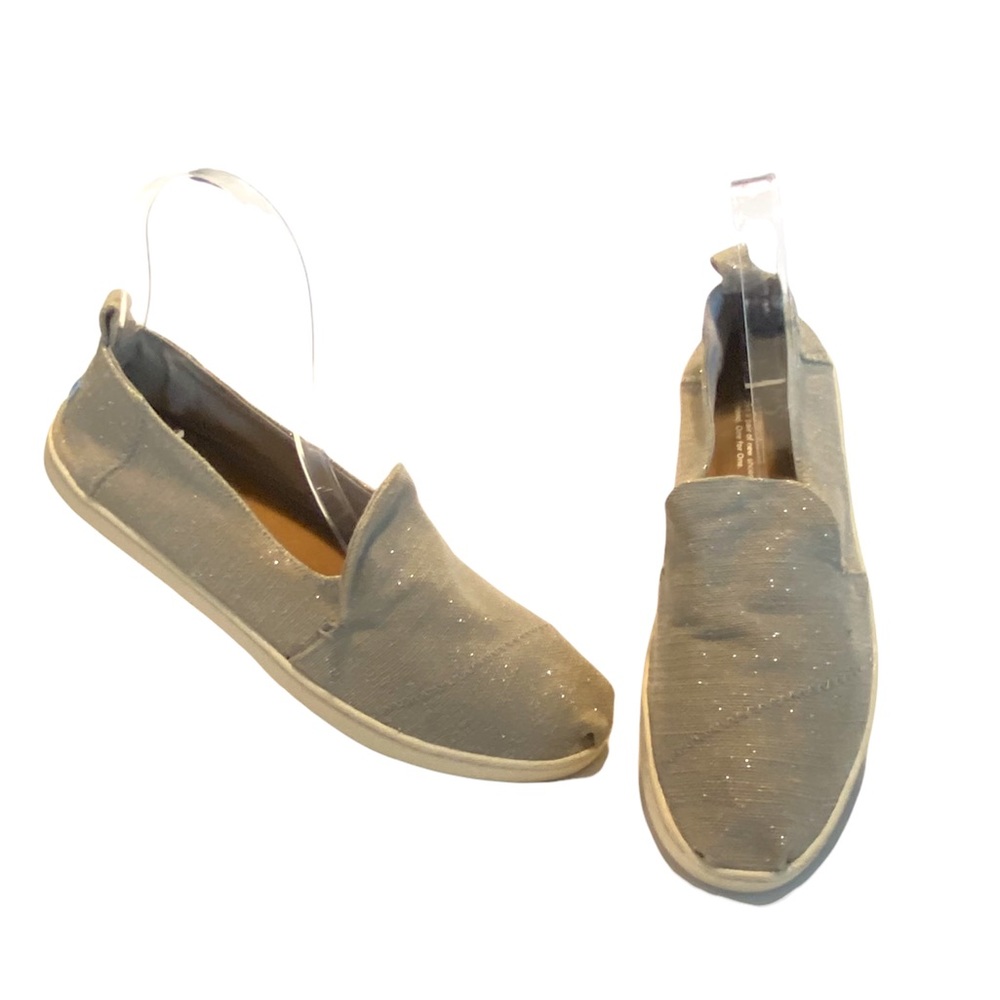 🔴 5/$45 SALE 🔴 TOMS | Gray Sparkle slip ons